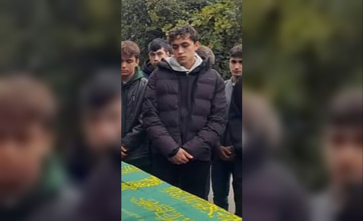 16 yaşındaki genç, babasının ölümünden sonra 15 günlük hayat mücadelesini kaybetti