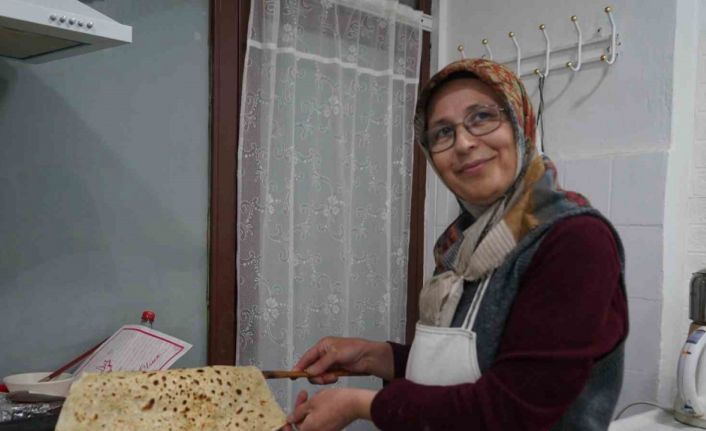 Açtığı gözlemeci dükkanıyla hayata yeniden tutundu, azmiyle gençlere örnek oluyor