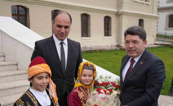 Adalet Bakanı Tunç’tan CHP Genel Başkanı Özel’e sert eleştiri