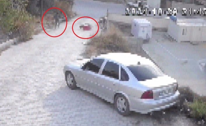 Antakya’da vatandaşlar sık sık kazaların yaşandığı sokak için çözüm bekliyor