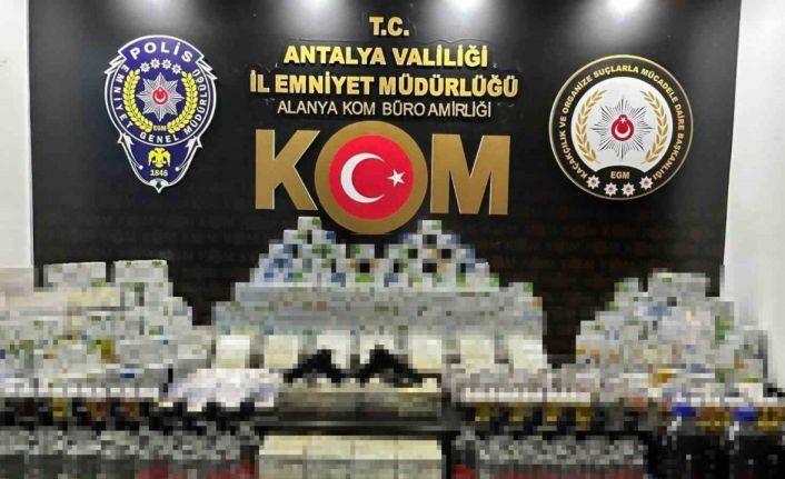 Antalya’da çok sayıda gümrük kaçağı malzeme ele geçirildi, 11 şahsa adli işlem yapıldı