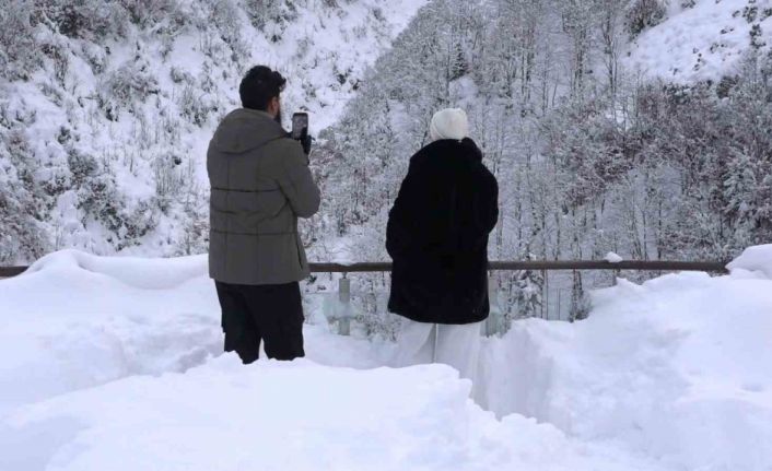 Ayder Yaylası’ndan kar manzaraları