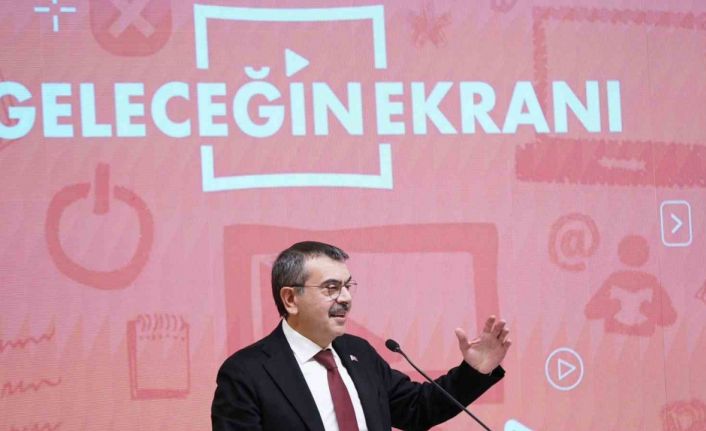 Bakan Tekin: “Siber güvenlik konusunda toplumun korunmaya muhtaç bütün kesimlerinin korunabileceği bir yasal metin hazırlığı içerisindeyiz”