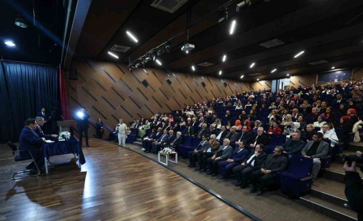 Başkan Alemdar: "İnşa edilecek yeni ve güçlü Sakarya’da gençlerimiz kendi hikayesini yazacak"