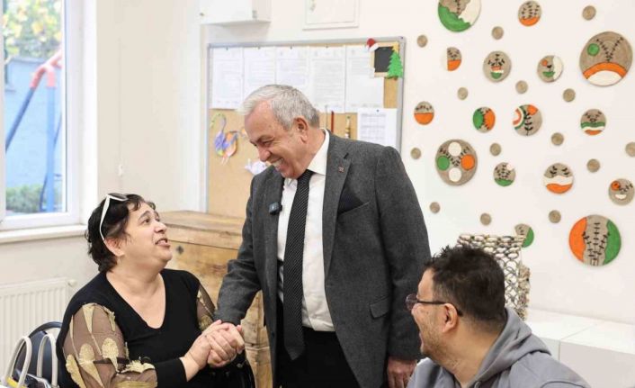 Başkan Özdemir: "Hedefimiz engelli bireyleri sosyal hayata kazandıracak projeler geliştirmek"