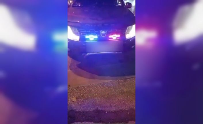 Bilecik’te çakarlı araç sürücüne 6 bin 439 TL idari para cezası uygulandı