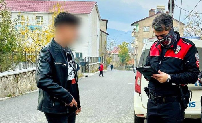 Bitlis’teki okul çevrelerinde sıkı denetim