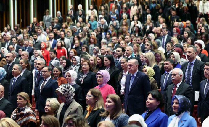 Cumhurbaşkanı Erdoğan: “Her türlü insan hakkı ihlalini görmezden gelenlerin meselesi asla kadınların hak ve hukuku, özgürlüğü olamaz”