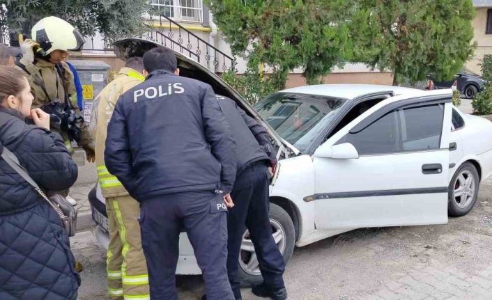 Edremit’te otomobilin altındaki dumanı gören ’araç yanıyor’ diye itfaiyeyi aradı