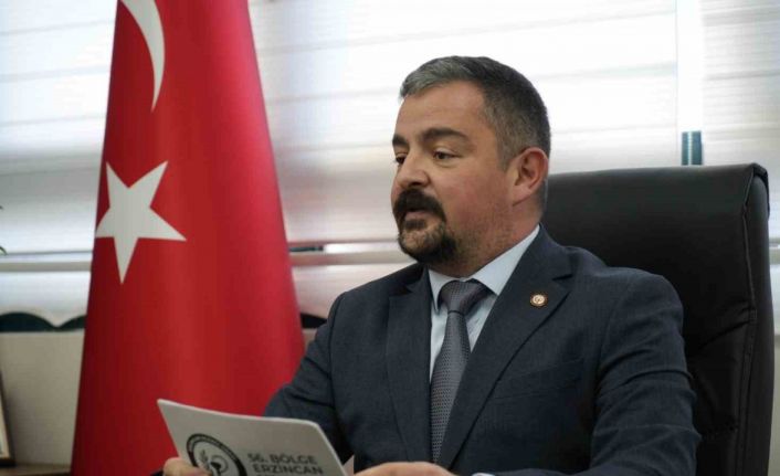 Erzincan Eczacı Odası Başkanı Sarıkaya: “Vitamin ve mineral takviyelerinin güvenilirliği Sağlık Bakanlığı denetimi altında üretilmesi şarttır”