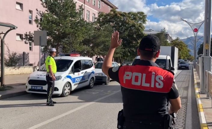 Erzincan’da 23 yıl 10 ay hapis cezası bulunan 23 şahıs yakalandı