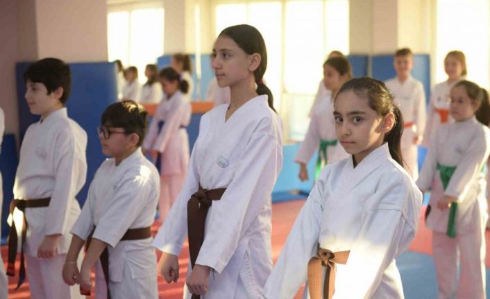 Esenyurt’ta spor okulları ile çocukların zihinsel ve bedensel gelişimine katkı sağlanıyor