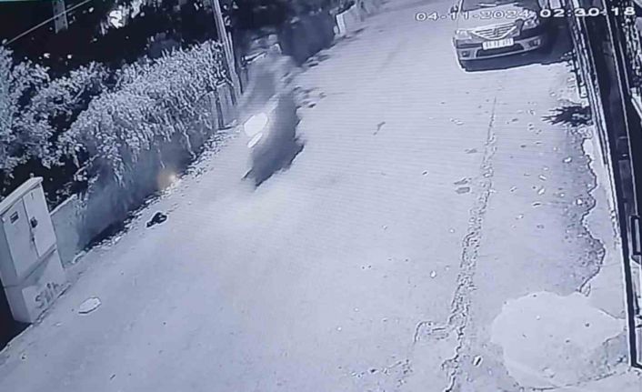 Galericinin evine ve otomobiline silahlı saldırı yapıp 500 bin dolar haraç istediler