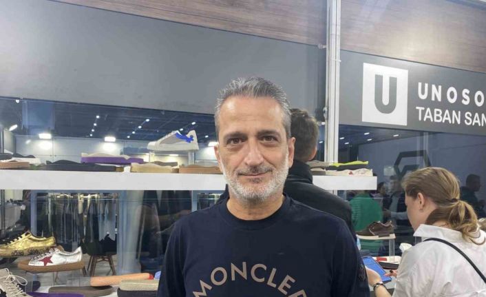 İstanbul Fuar Merkezi’nde dünyada ilk kez tek renk kalıpla, 3 renk taban tasarımı makinesi dikkat çekti