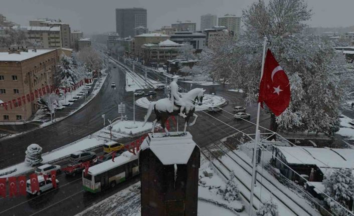 Kayseri’de kasım ayında son 20 yılın en fazla kar yağışı yaşandı