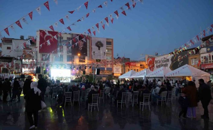 Kilis’te Zeytin Festivali’ndeki konsere yoğun ilgi