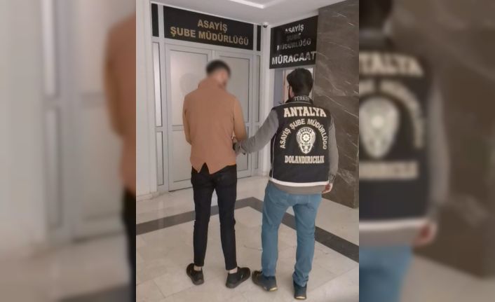 Kimlik bilgilerinin FETÖ Terör Örgütü üyelerince kullanıldığı yalanıyla dolandırıcılık şüphelisi yakalandı