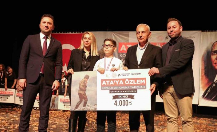 Küçükçekmece Belediyesinin  ‘Ata’ya Özlem’ konulu şiir okuma yarışmasının ödül töreni düzenlendi