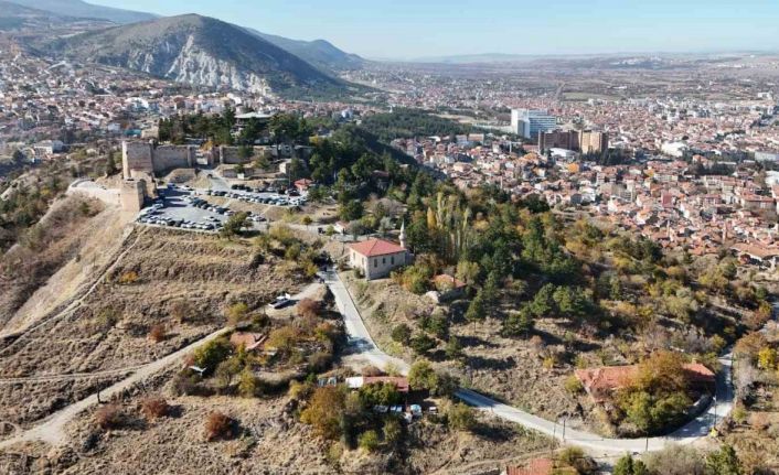 Kütahya’da ’Tarihi ve Doğayı Buluşturan Hisar Yürüyüş Yolu’nun ikinci etabı açıldı