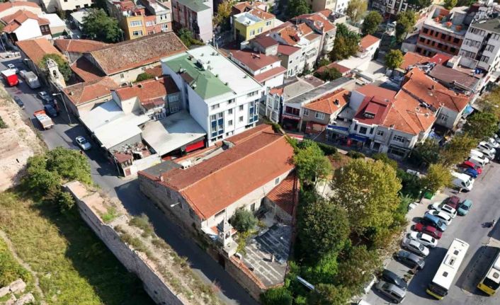 Osmanlı Cihan Devleti’nin yaşattığı etnik çeşitliliğin simgesi olan Ayios Nikolaos Kilisesi havadan görüntülendi