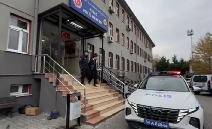 Park yeri kavgasında bir adamın boynuna tornavida saplayan şahıs tutuklandı