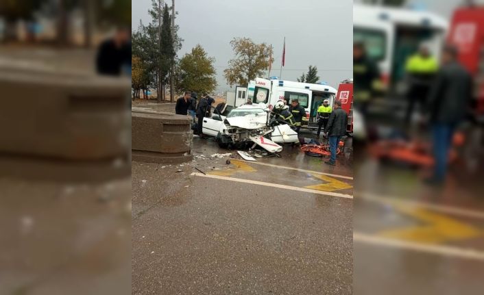 TAG Otoyolu Nurdağı gişelerinde kaza: 1 ölü, 3 yaralı