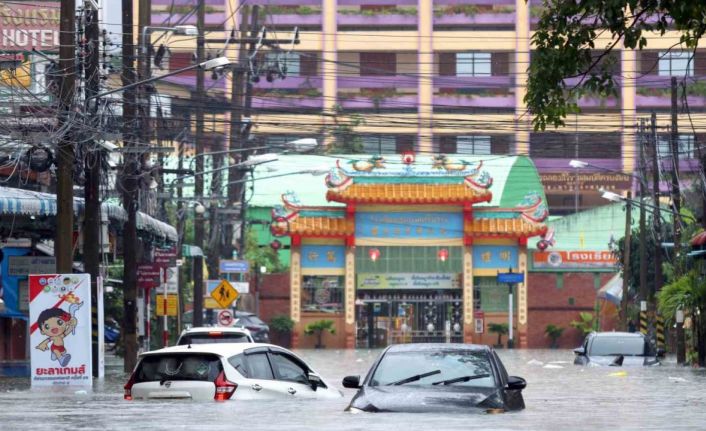 Tayland’daki selde can kaybı 9’a yükseldi