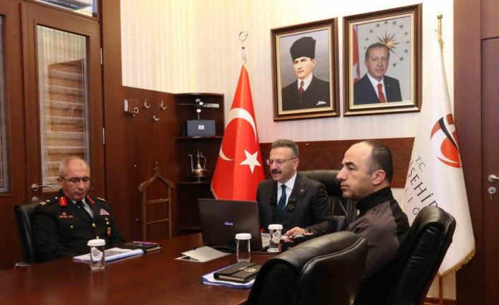 Vali Aksoy, "Suç oranlarında azalma ve aydınlatma konusundaki kararlı tutumumuz devam edecektir"