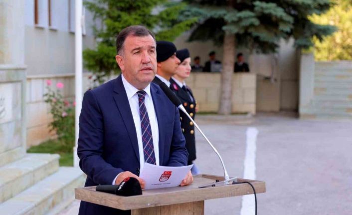 Vali Eldivan: “Öğretmenlik, gücünü sevgiden alan, dünyanın en kutsal ve en saygın mesleğidir”