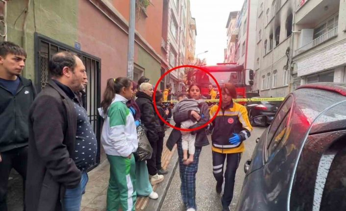 Yanıcı madde ile oynayan çocuklar evi yaktı: 3’ü çocuk 4 kişi dumandan etkilendi