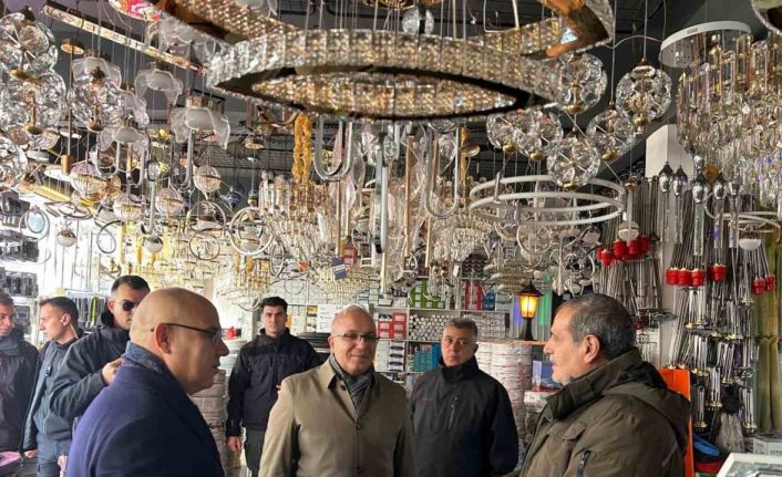 Ağrı Valisi Mustafa Koç, halkla iç içe yönetim anlayışını sürdürüyor