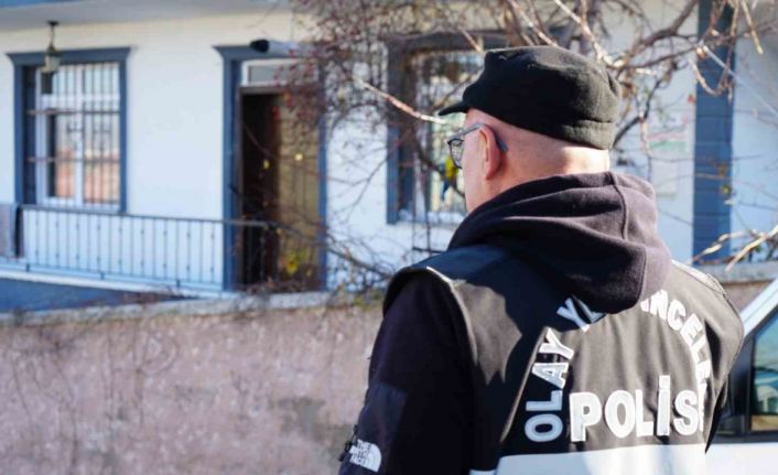 Alacak verecek meselesi kanlı bitti: Kuzenini tabancayla vurdu