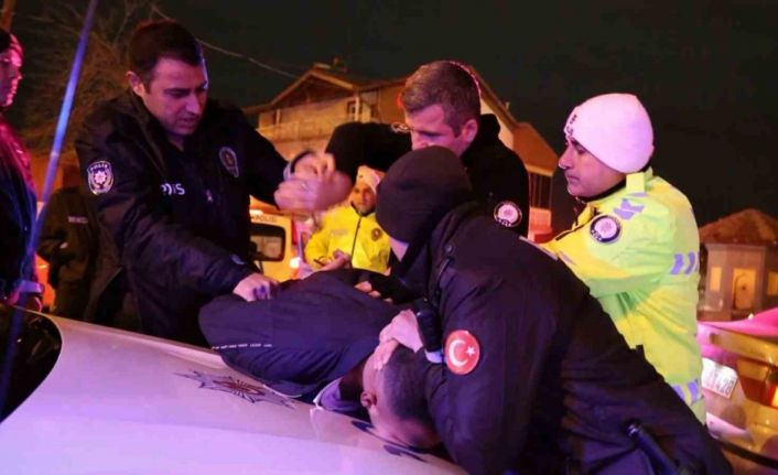 Alkollü şekilde polisten kaçtı, kaza yapıp yakalanınca polisi valiye şikayet etmekle tehdit etti