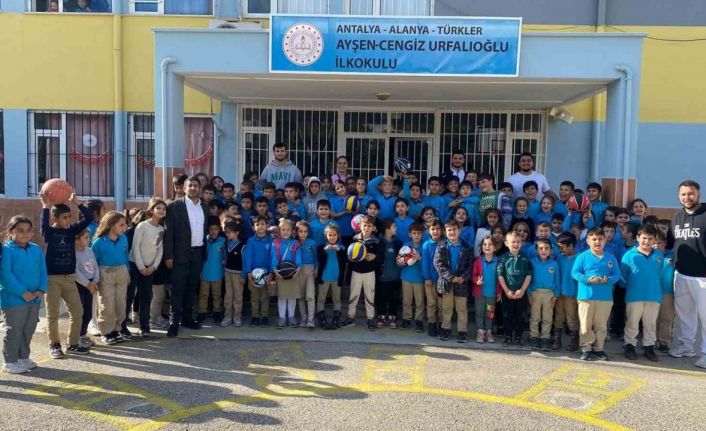 ALKÜ öğrencilerinden yürek ısıtan iyilik