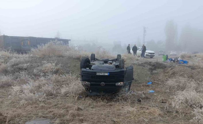 Ankara’da sis ve yollardaki buzlanma nedeniyle çok sayıda zincirleme trafik kazası meydana geldi