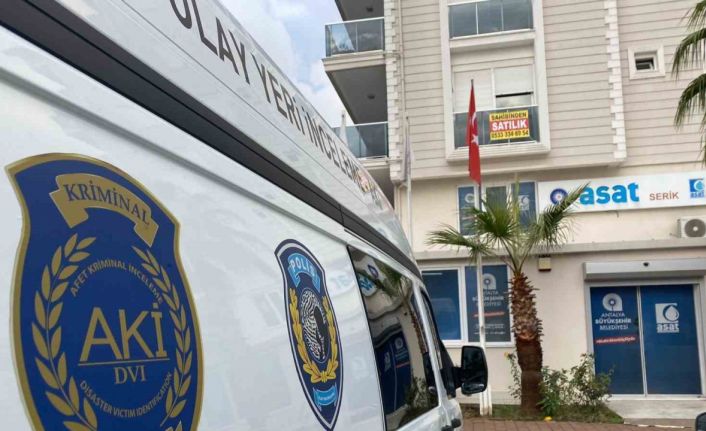 ASAT ilçe binasına giren hırsız cep telefonu ve bozuk para çaldı