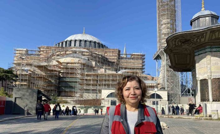 Ayasofya’da dev iskele kuruldu: Bin 500 yıllık cami niteliksiz sıvalardan arındırılacak