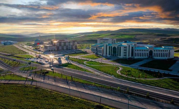 Bayburt Üniversitesi lisansüstü programlarının, 2024-2025 bahar yarıyılı başvuru takvimini yayımladı