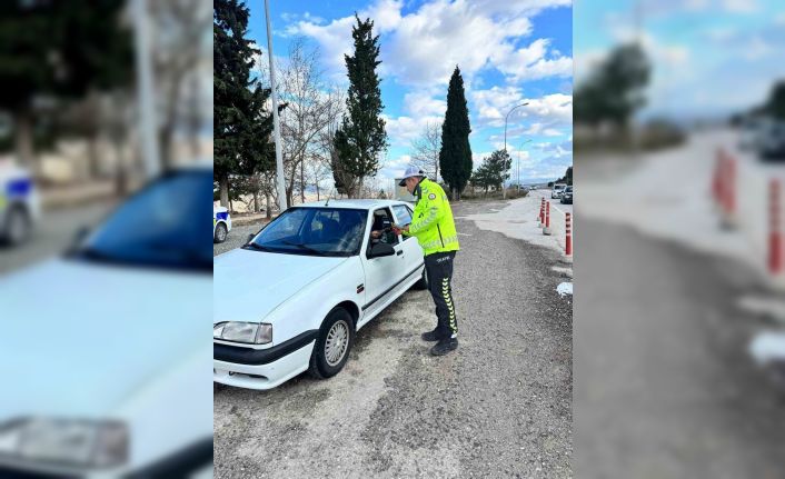 Bilecik’te 224 araç sürücüsü denetlendi, 2 araç sürücüsü trafikten men edildi
