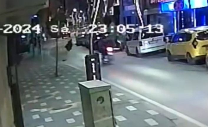 Bolu’da aniden yola çıkan yayaya motosiklet çarptı: 2 yaralı