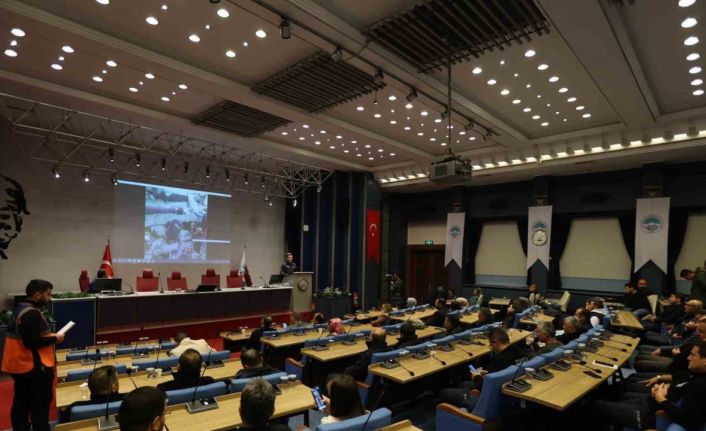 Büyükşehir personeline afet farkındalık eğitimi