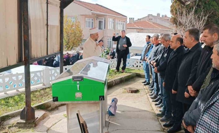 Çanakkale’de otobüs ile motosikletin karıştığı kazada hayatını kaybeden Mert Gül son yolculuğuna uğurlandı