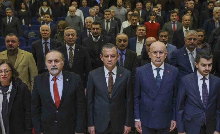 CHP Genel Başkanı Özel: “Cumhuriyet tarihinde ilk kez asgari ücrete zam değil indirim yaptılar”