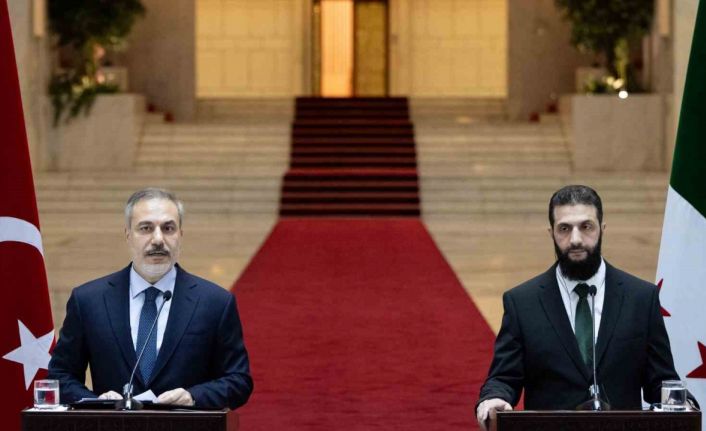 Dışişleri Bakanı Fidan: “Baas karanlığından kurtulan Suriye, PKK/YPG ve DEAŞ’ı da topraklarından temizleyecektir”