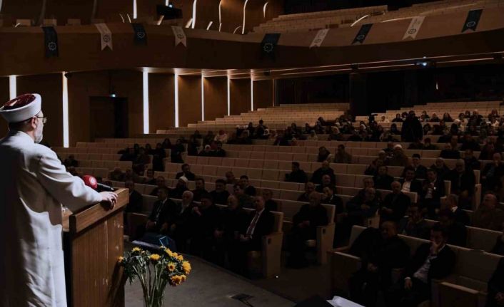 Diyanet İşleri Başkanı Erbaş: “Vakıfların yaşaması için gayret eden herkes Peygamber Efendimizin varisidir”