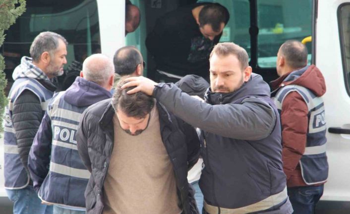 Döviz bürosunda yaşanan soygunla ilgili 7 kişi adliyeye sevk edildi