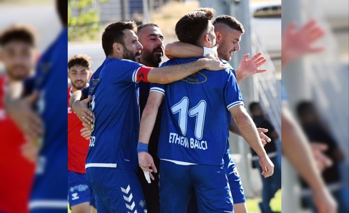 Erciyes 38 FK kart karnesi: 4 kırmızı 41 sarı kart