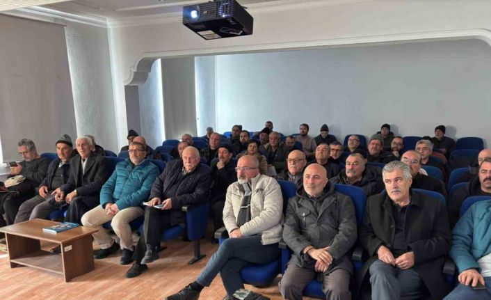 Erzincan’da budama eğitimleri başladı