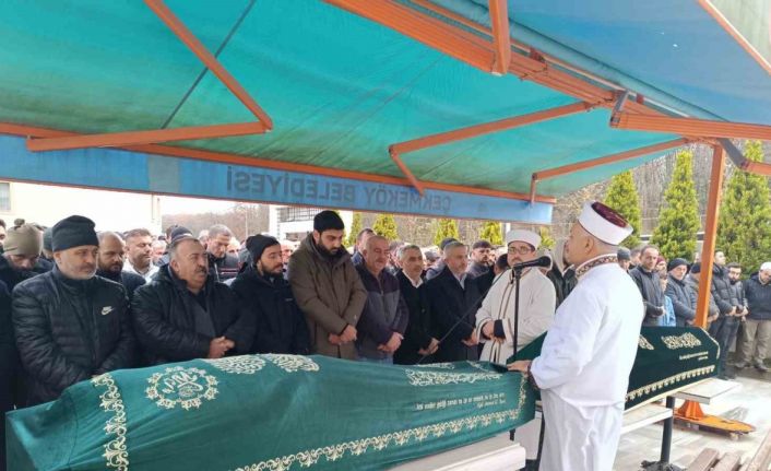 Ev alma fiyat anlaşmazlığı sonucu öldürülen baba ve oğlu toprağa verildi