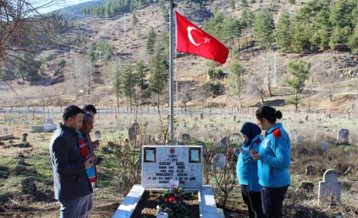 Feke’de şehitlere vefa